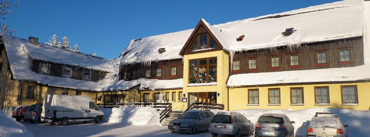Hotel Zum Einsiedler Deutschneudorf Exterior foto