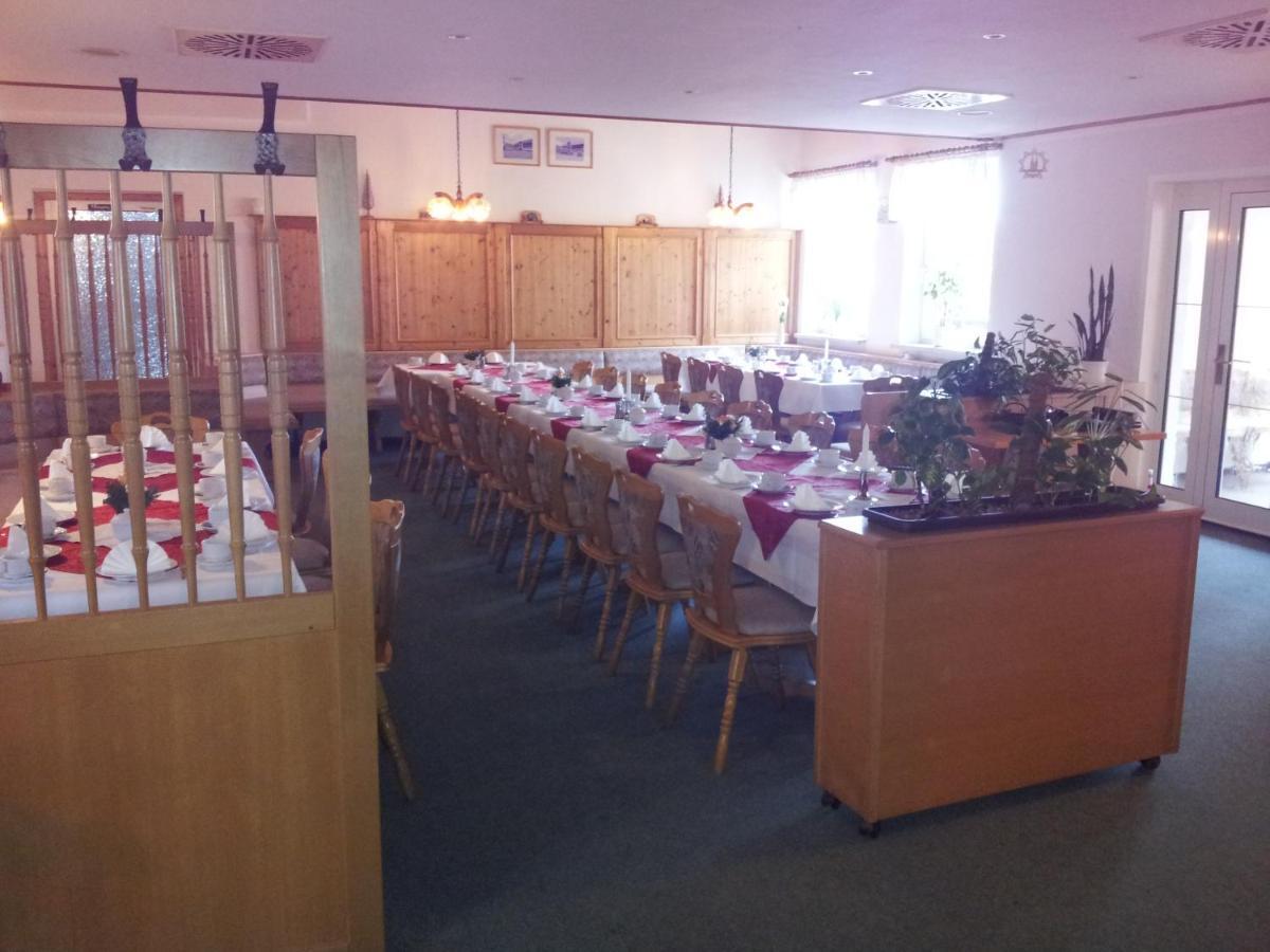 Hotel Zum Einsiedler Deutschneudorf Zimmer foto